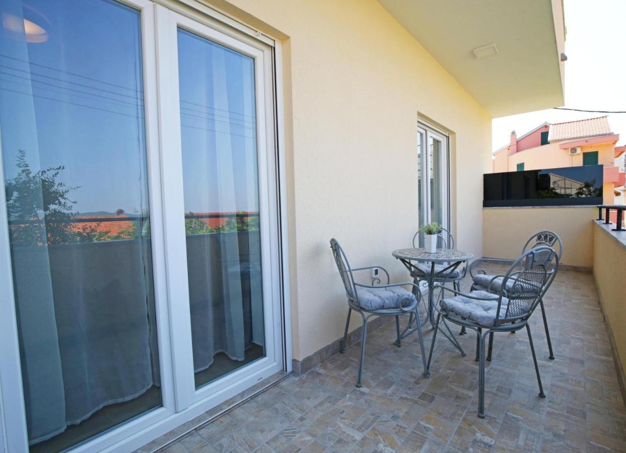 Apartment Tonka Šibenik Exterior foto