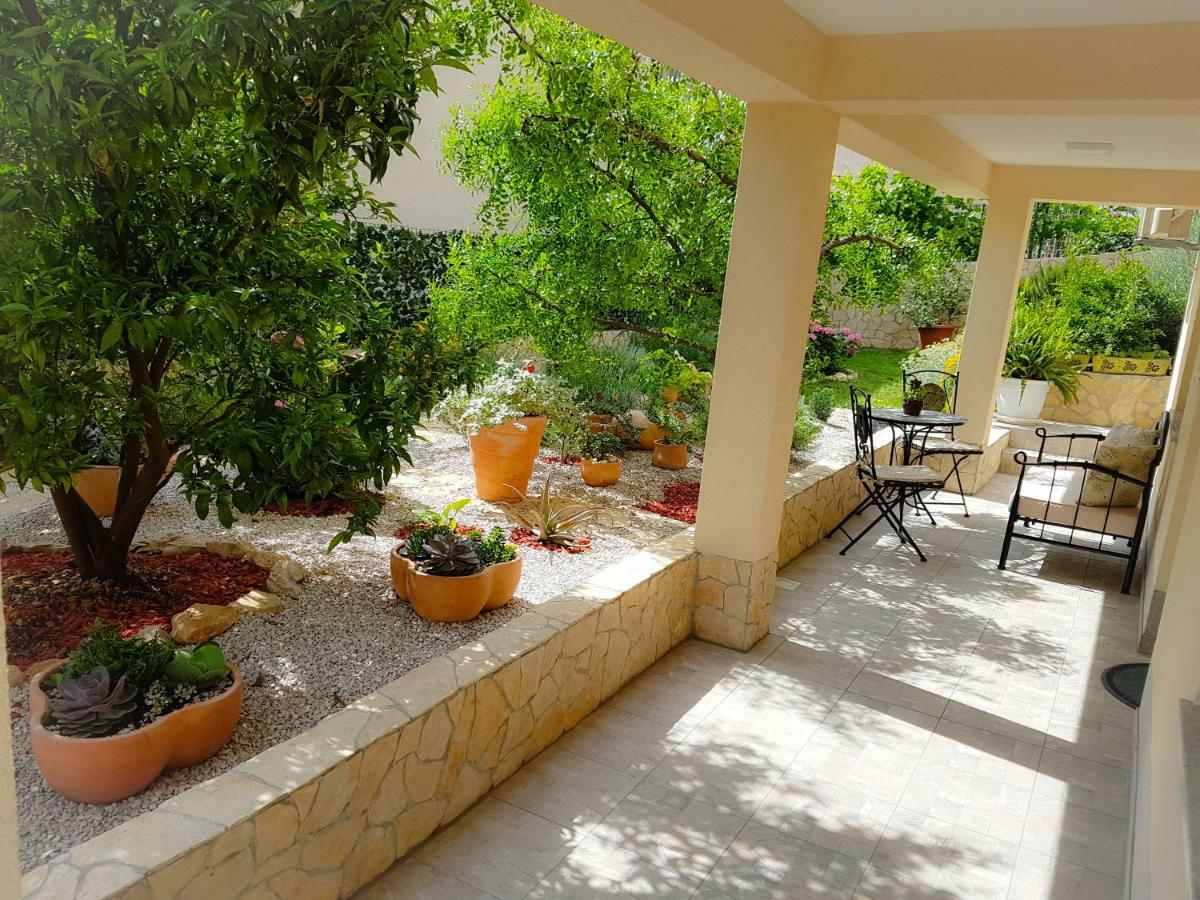 Apartment Tonka Šibenik Exterior foto
